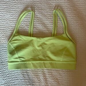 Lululemon Sports Bra Women’s 4 Lime Green Yellow